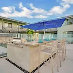 Funky Scottsdale Modern Micro Studio - Walk To Ot